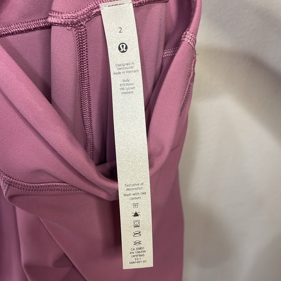 NWOT Lululemon Align Low-Rise Flared Pant 32.5” - Picture 4 of 5